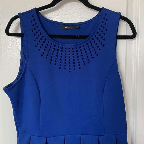 APT 9 Dress - Picture 2 of 7